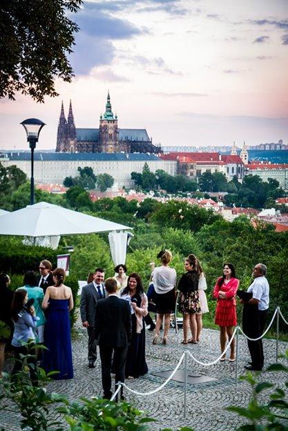 Nebozizek A Restaurant Lejlighed Prag